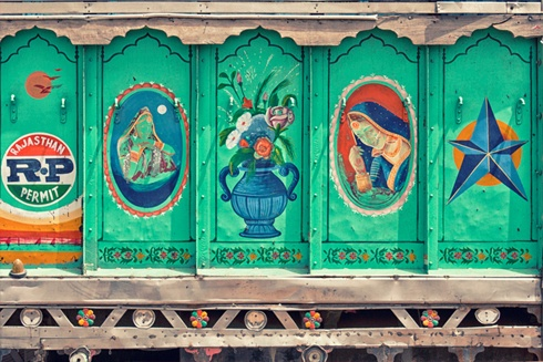 Truck-Themed Props & Signboards