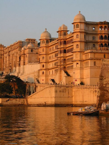 City Palace – regal charm for pre-wedding shoot locations in Udaipur