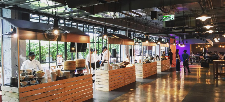 Live food counters at Indian weddings – interactive catering trend